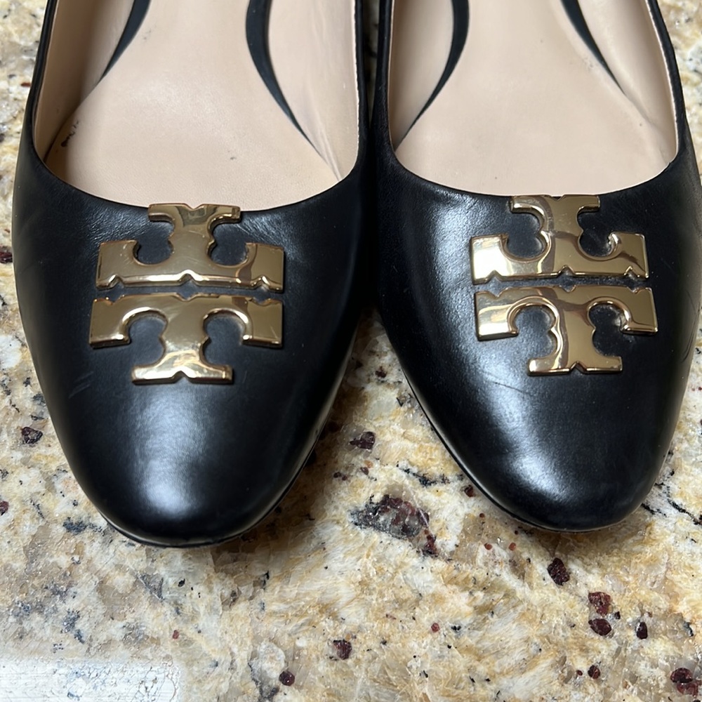 EUC Tory Burch flats black sz 10M worn twice but now I’m retired!!!